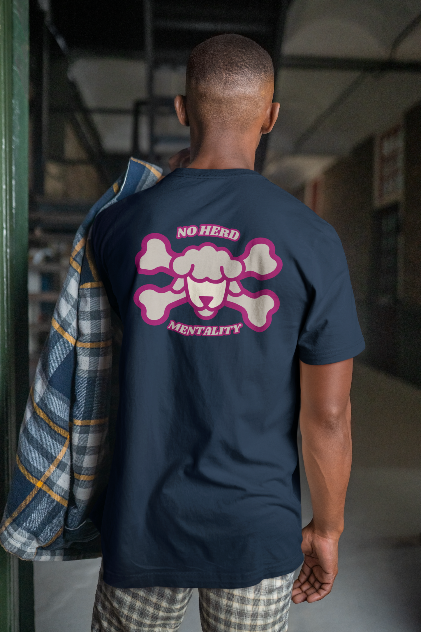 Men's Tee No herd mentality (Back Print)